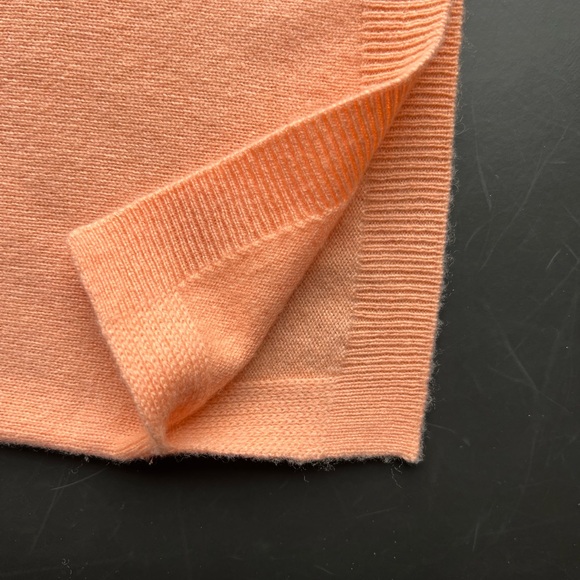 NWT J.Crew Cashmere Sweater.  Sz  XXS, side slits.  Tangerine/Orange Creamsicle. - Picture 6 of 6